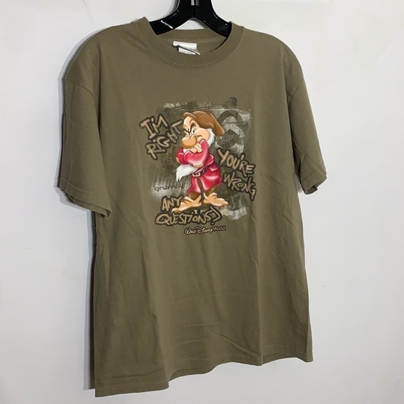 Walt Disney World Vintage Women Medium grumpy I’m right 7 dwarf graphic - Picture 3 of 6